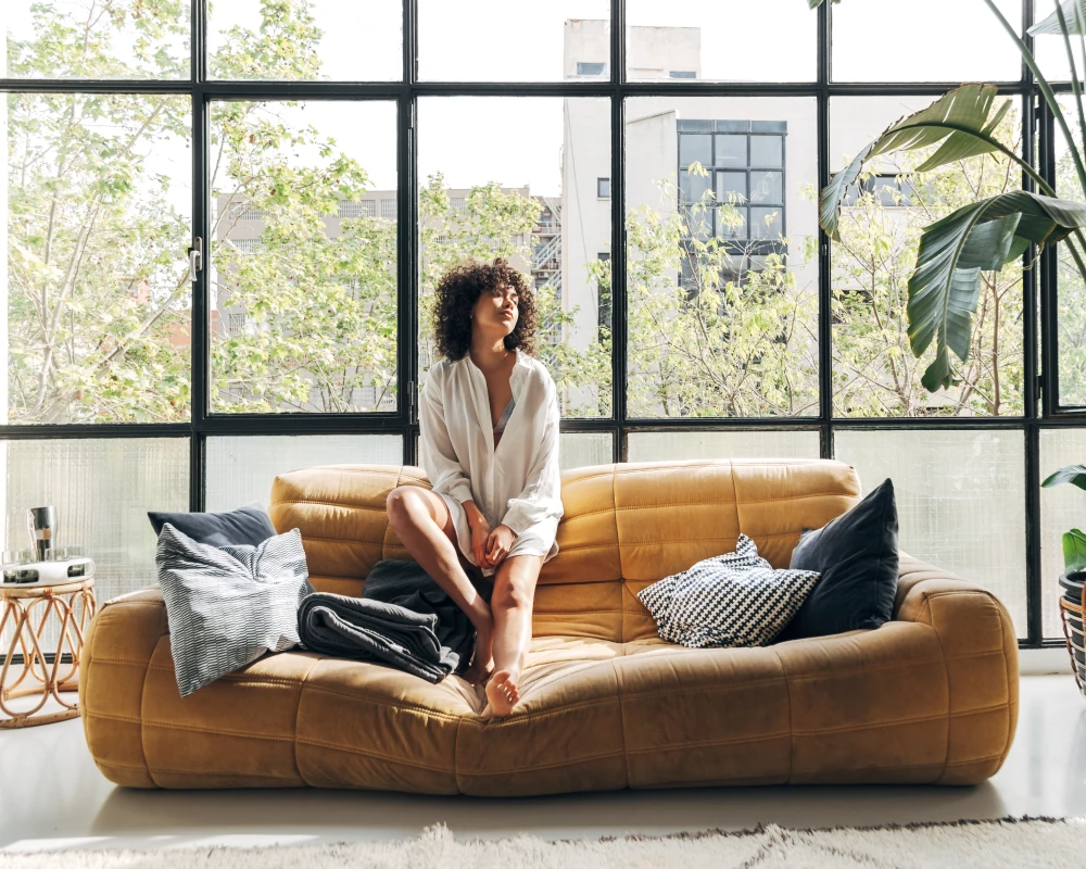 minimalist sideboard